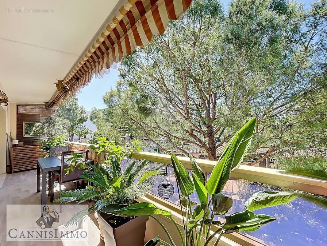 Appartement à LE CANNET