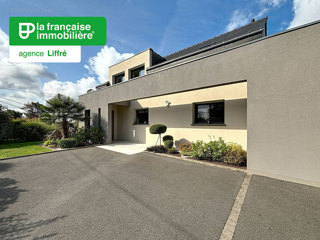 Maison à LIFFRE
