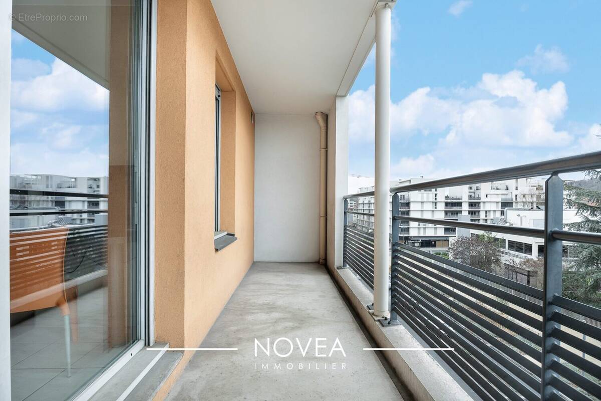 Appartement à LYON-9E