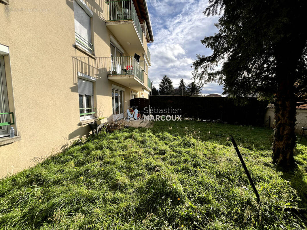 Appartement à SURY-LE-COMTAL