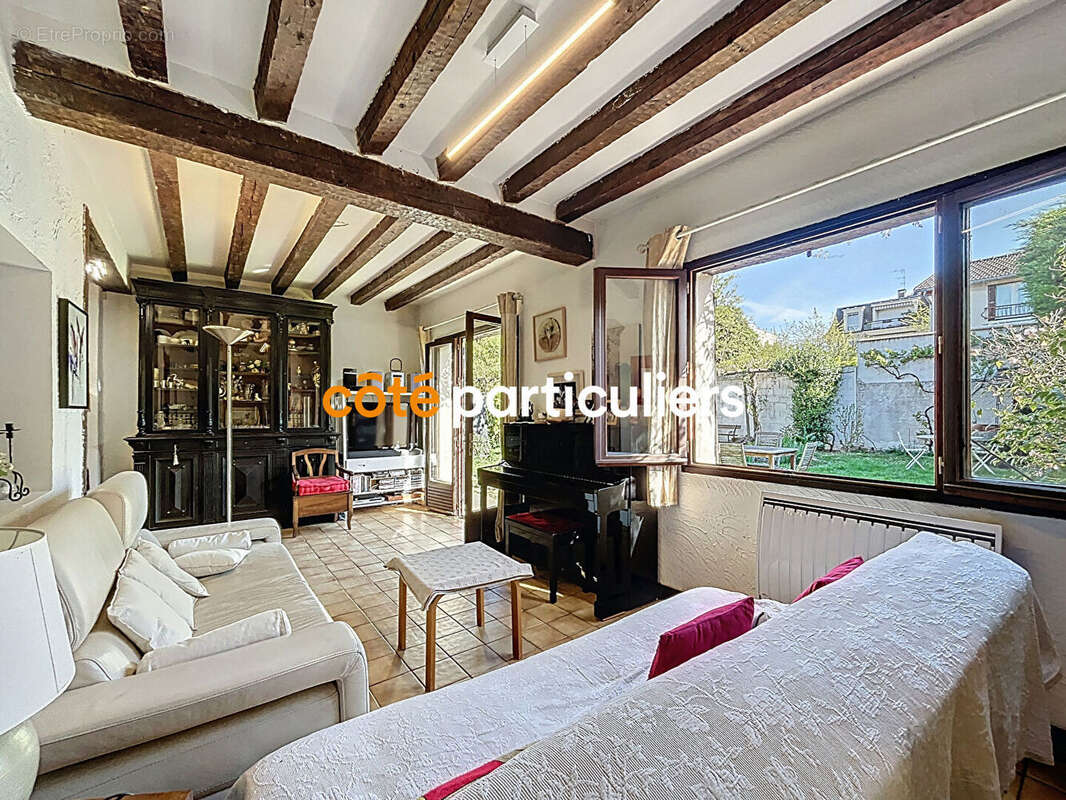 Maison à SAINT-MAUR-DES-FOSSES