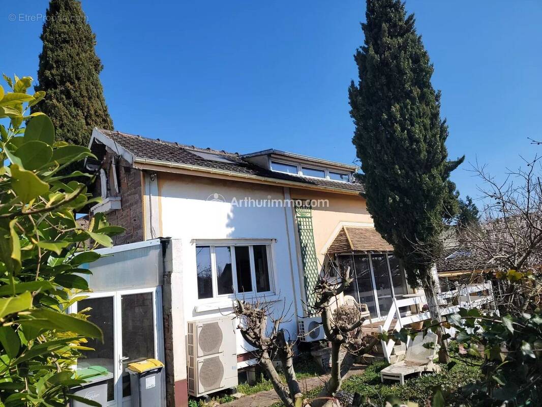Maison à SARCELLES