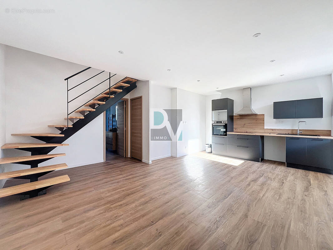 Appartement à FORMIGUERES
