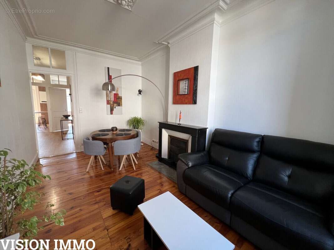 Appartement à RIVES