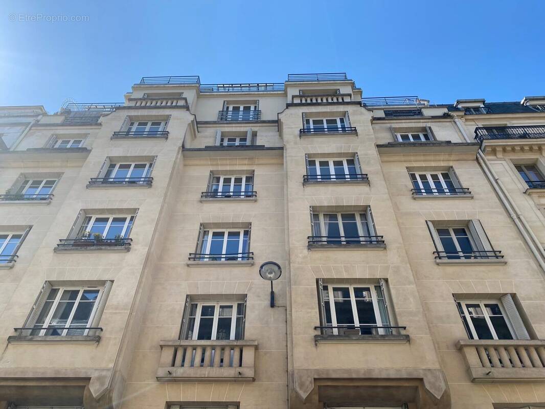 Appartement à PARIS-9E