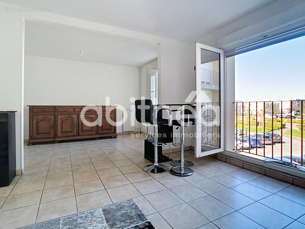 Appartement à LA CHAPELLE-SAINT-LUC