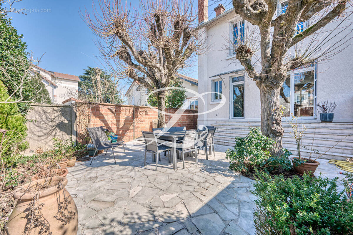 Maison à MAISONS-LAFFITTE