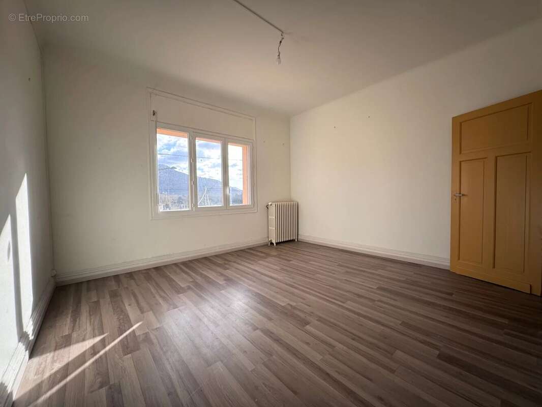 Appartement à LE BOUSQUET-D&#039;ORB