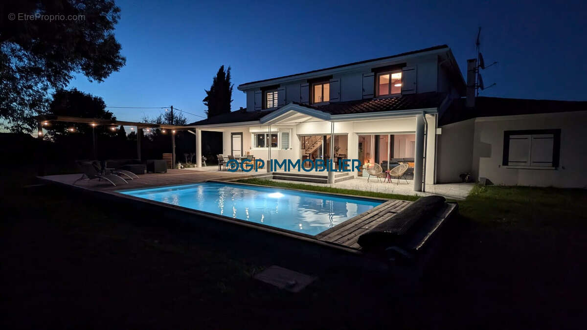 Maison à CASTELNAU-D&#039;ESTRETEFONDS