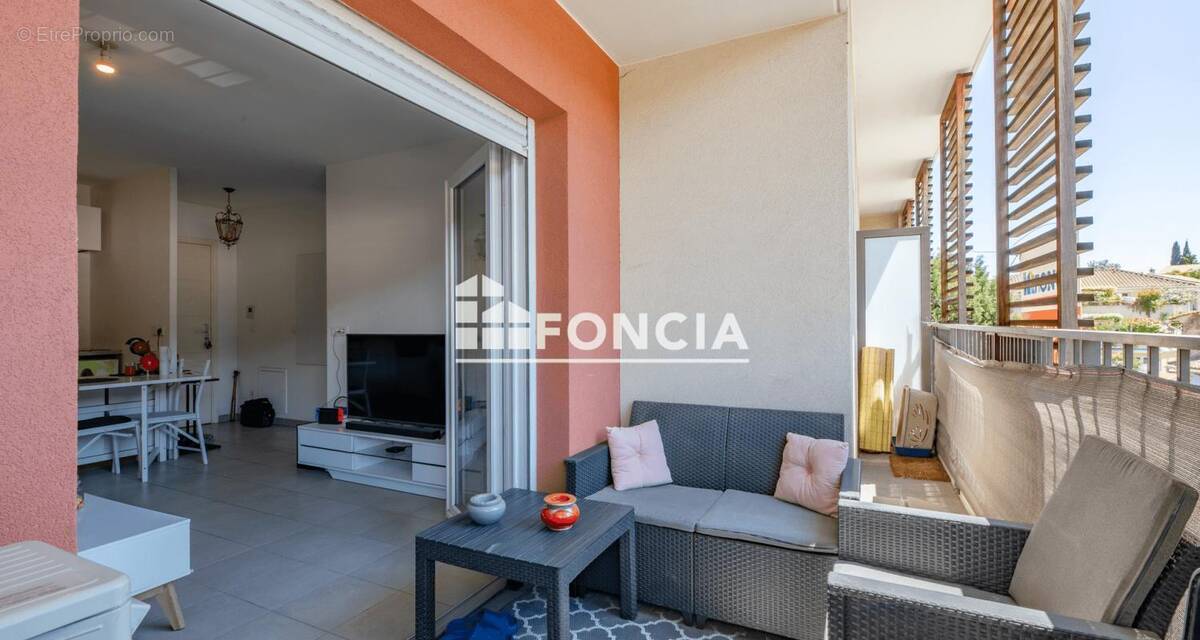 Appartement à COGOLIN