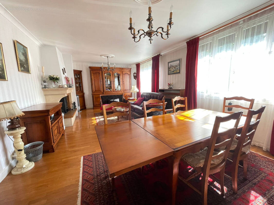 Maison à MITRY-MORY