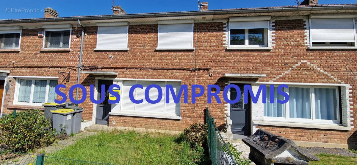 Maison à ENNETIERES-EN-WEPPES