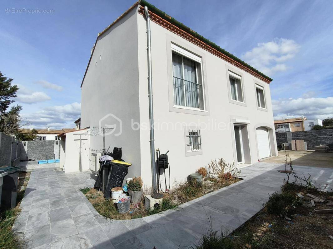 Maison à MONTADY
