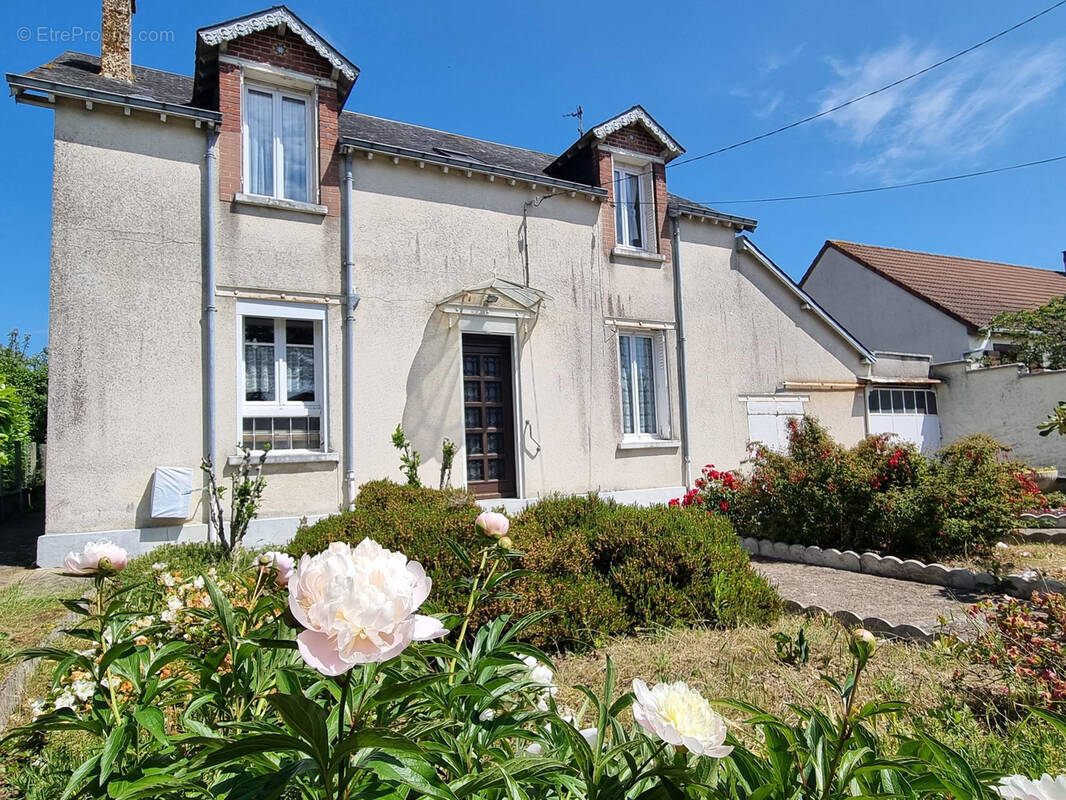 Maison à BROU