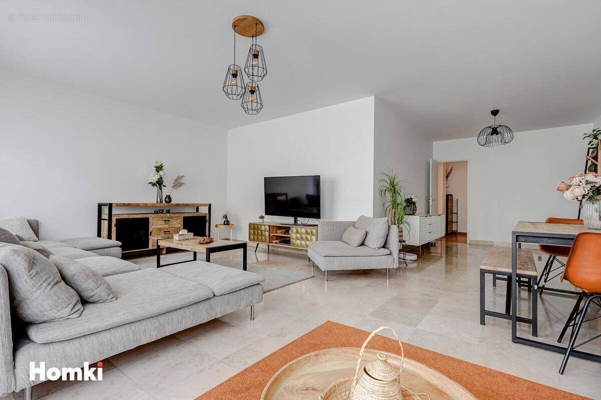 Appartement à MARSEILLE-8E