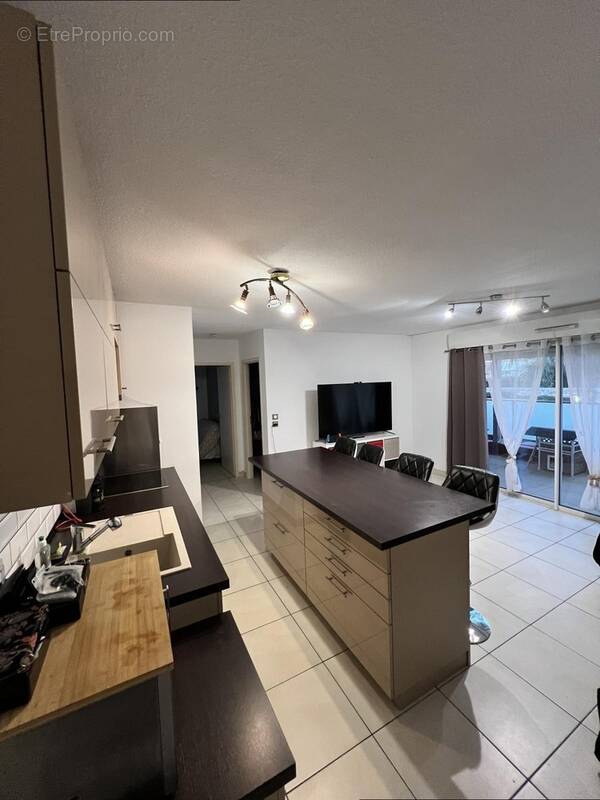 Appartement à MAUGUIO