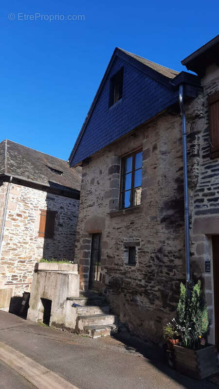 Maison à DONZENAC