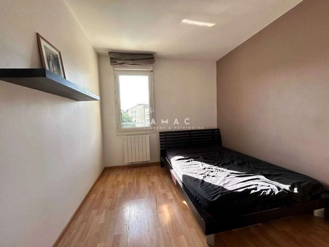 Appartement à SAINT-GENIS-LAVAL