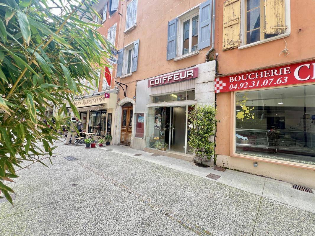 Commerce à DIGNE-LES-BAINS