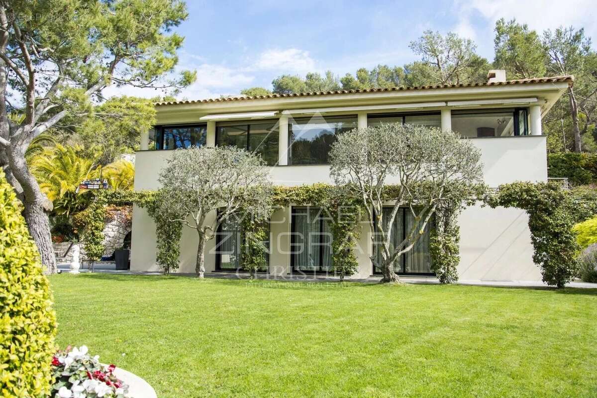 Maison à EZE