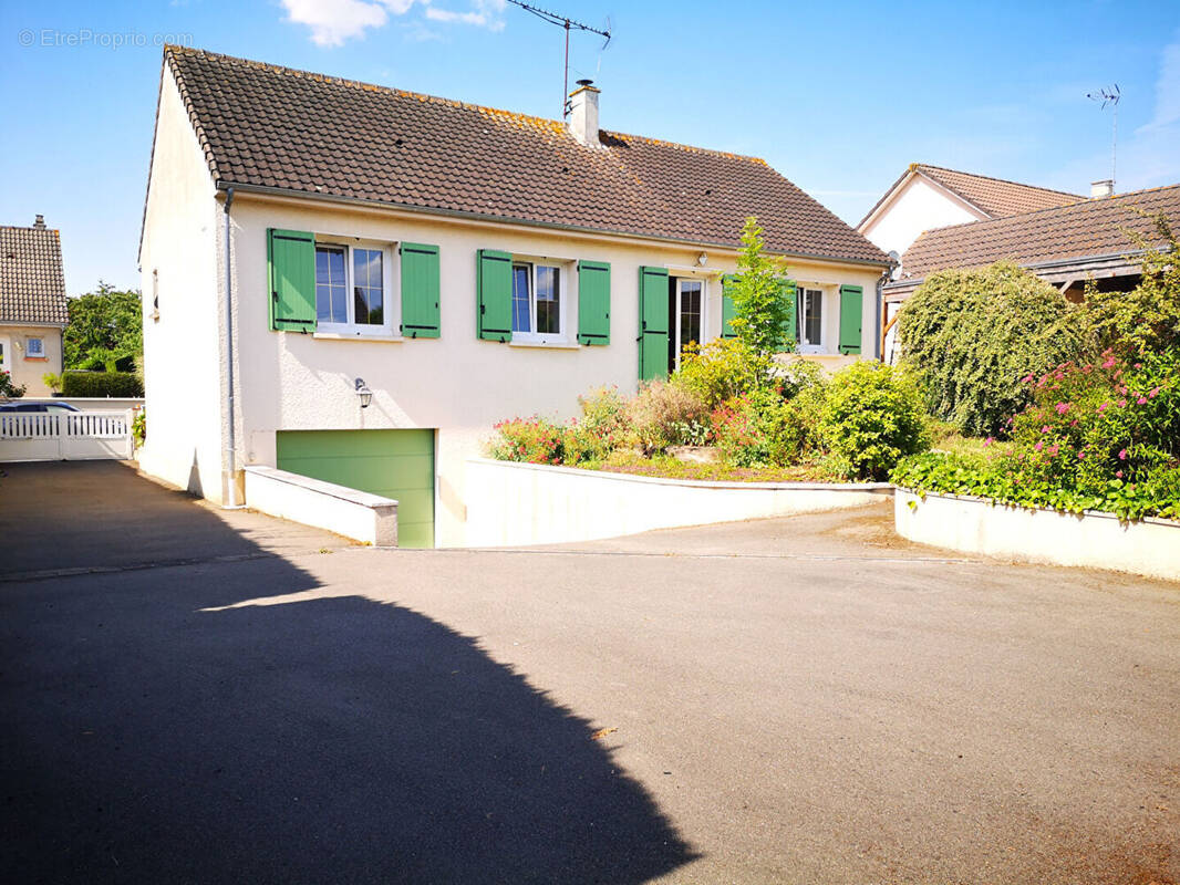 Maison à LUCE