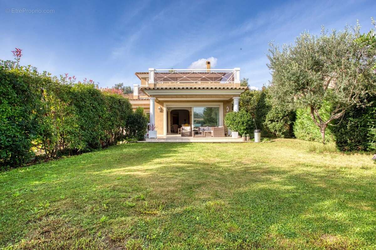 Maison à ANTIBES