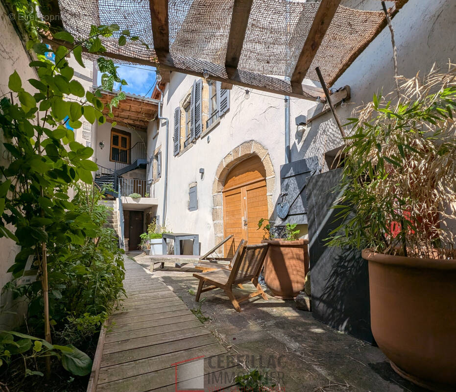 Maison à ORCET