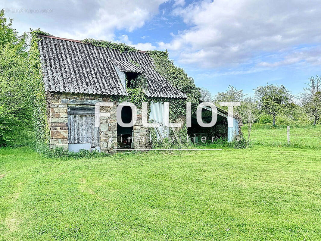 Maison à FOLLIGNY
