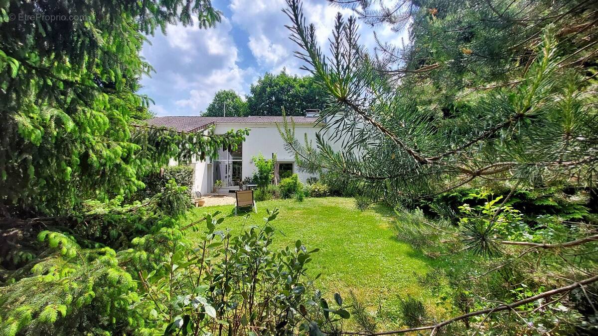 Maison à GIF-SUR-YVETTE