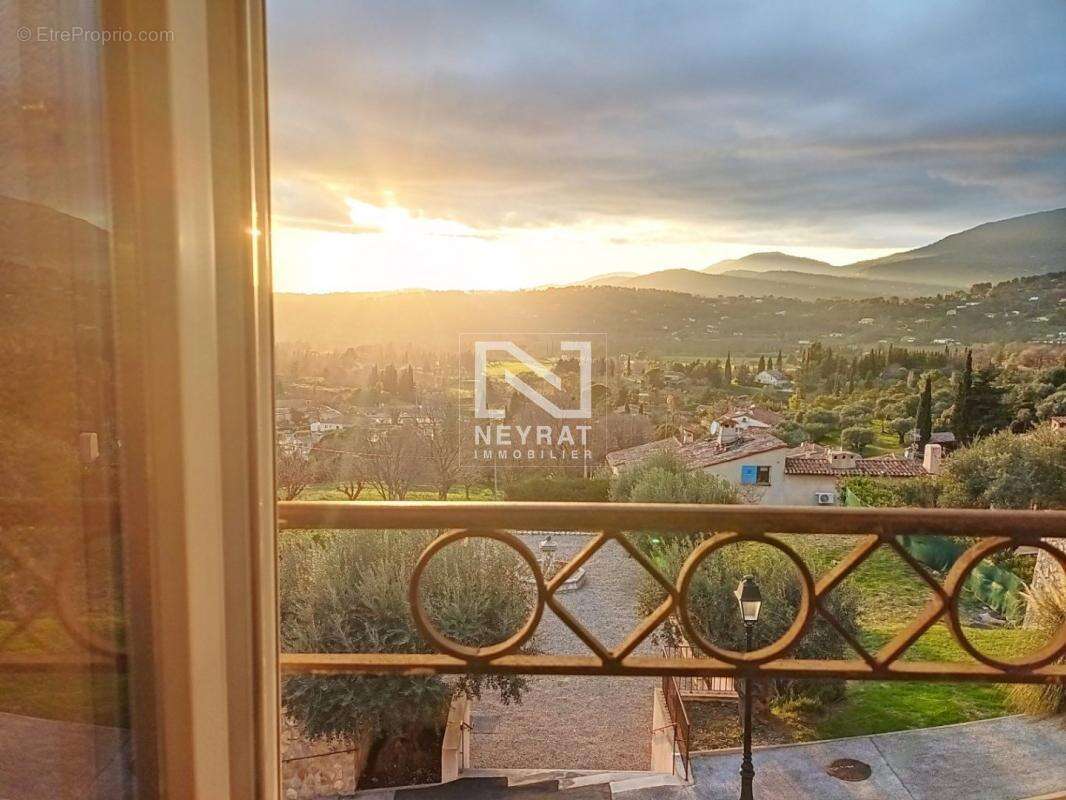 Appartement à FAYENCE