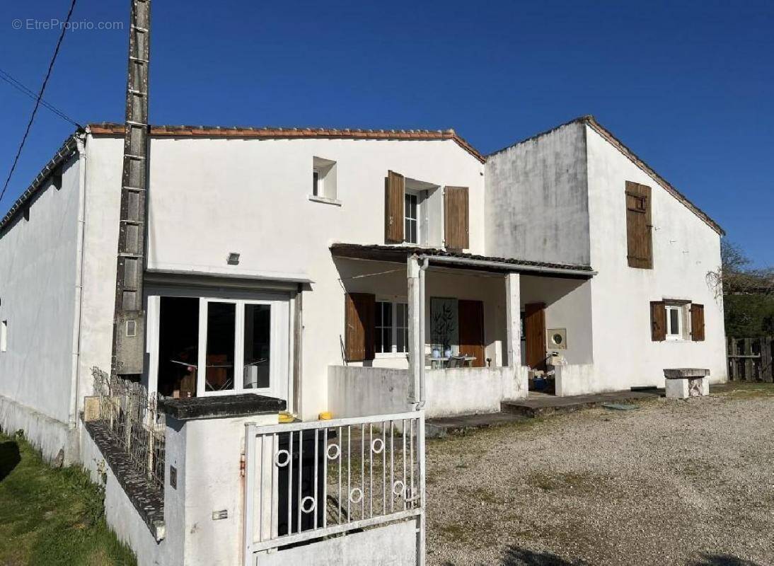Maison à CIVRAY