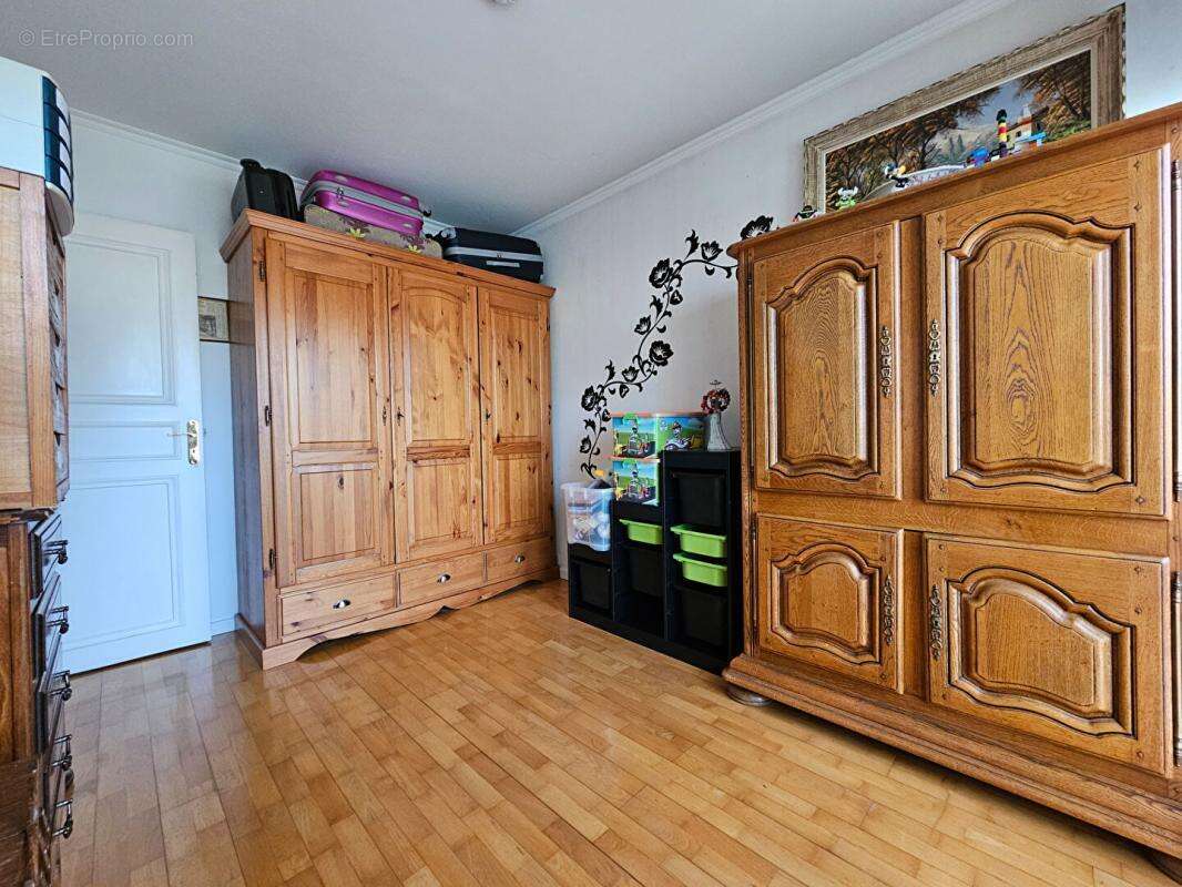 Appartement à LE PLESSIS-BOUCHARD