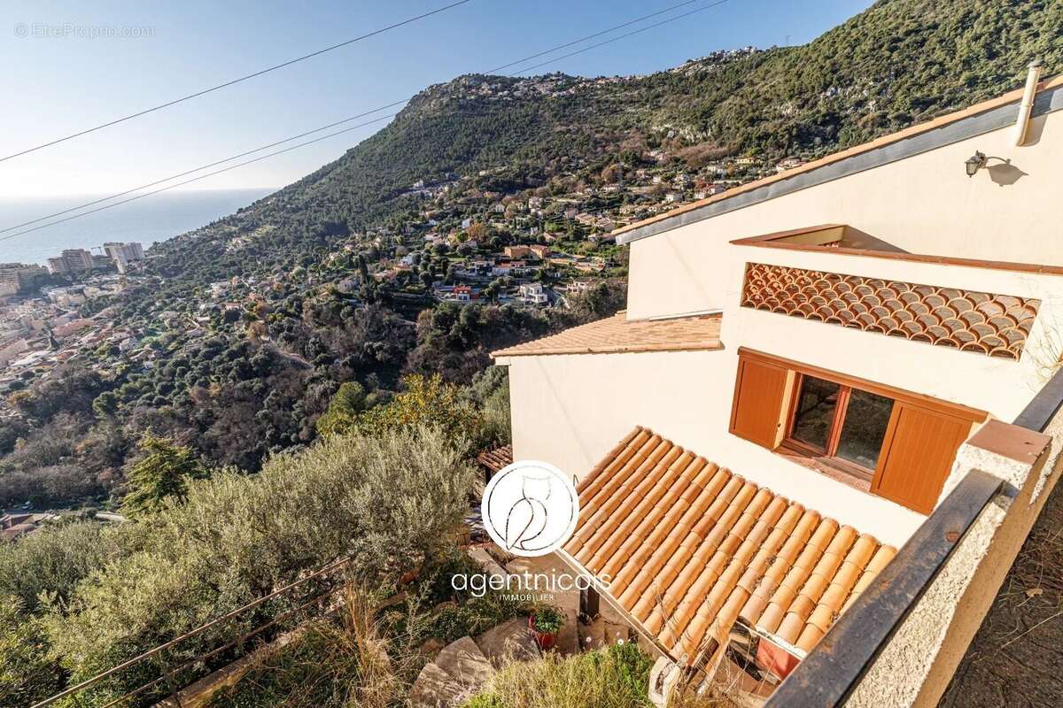 Maison à LA TURBIE