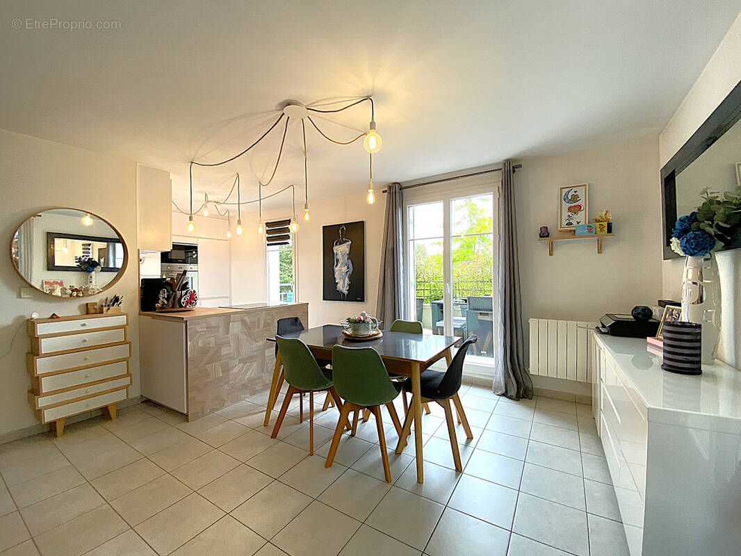 Appartement à MAGNY-LE-HONGRE
