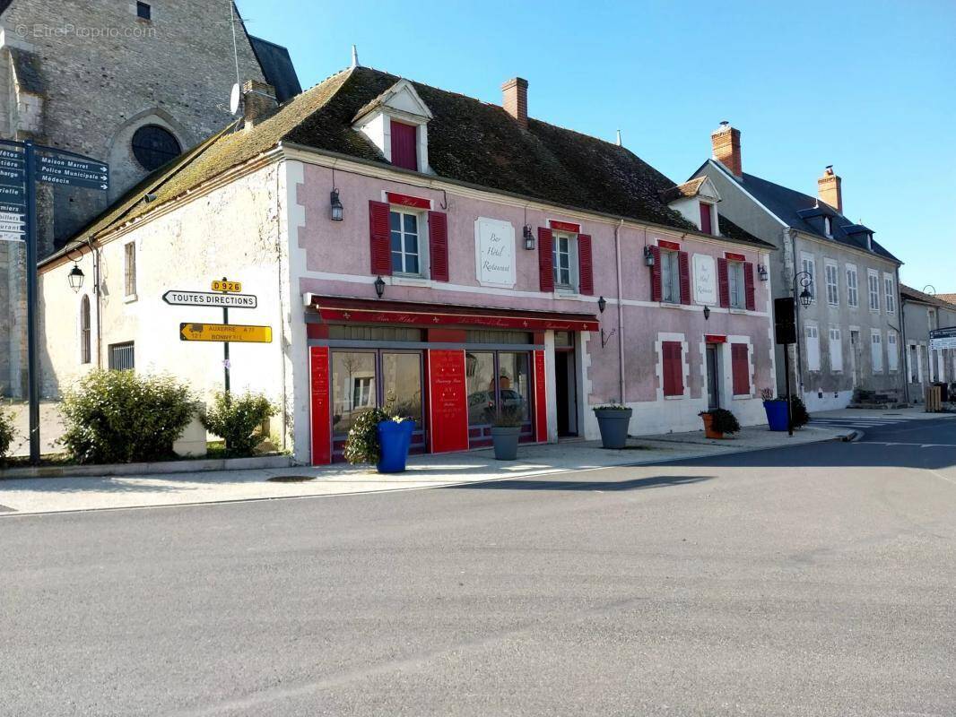 Commerce à BEAULIEU-SUR-LOIRE