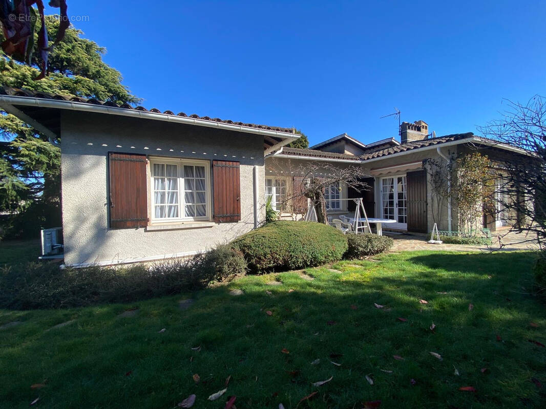 Maison à AUSSILLON