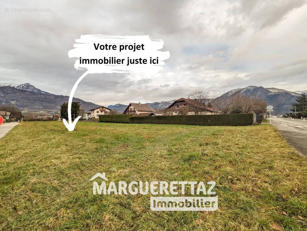 Terrain à SCIONZIER