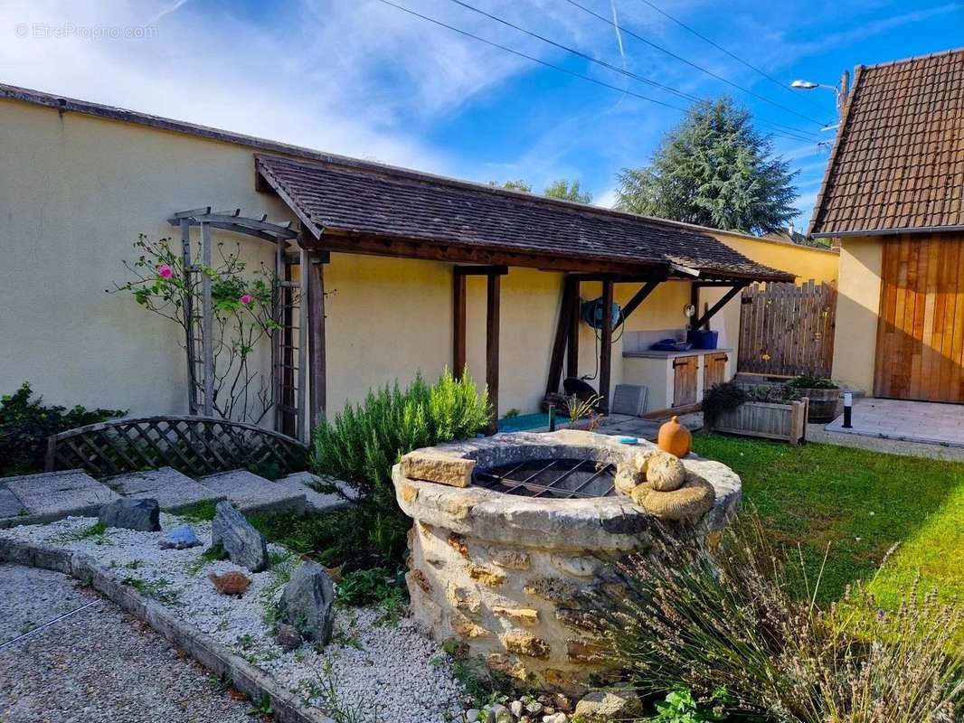 Maison à EGLY