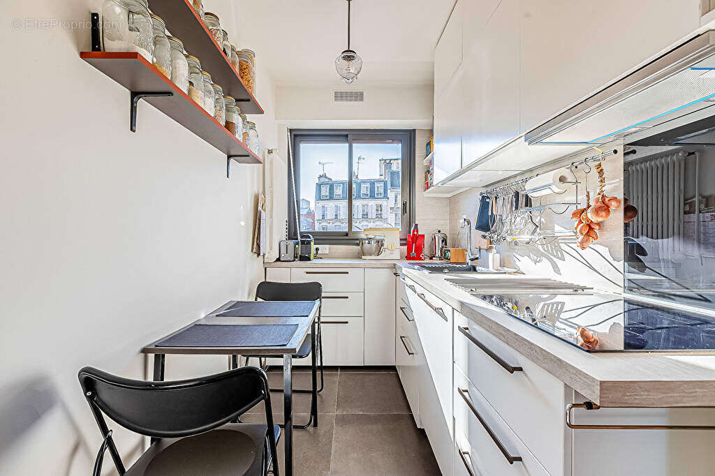 Appartement à PARIS-12E