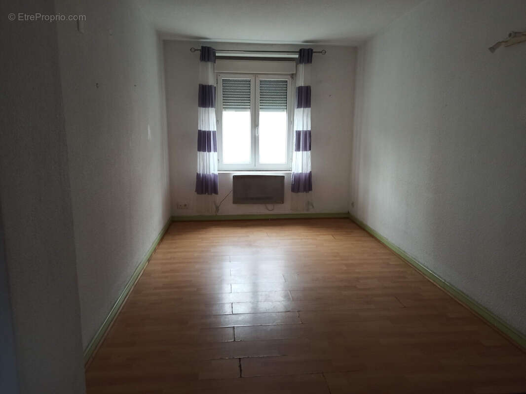Appartement à SOUAL