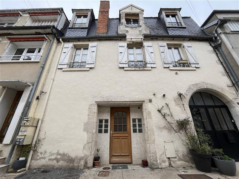 Maison à LA CHARITE-SUR-LOIRE