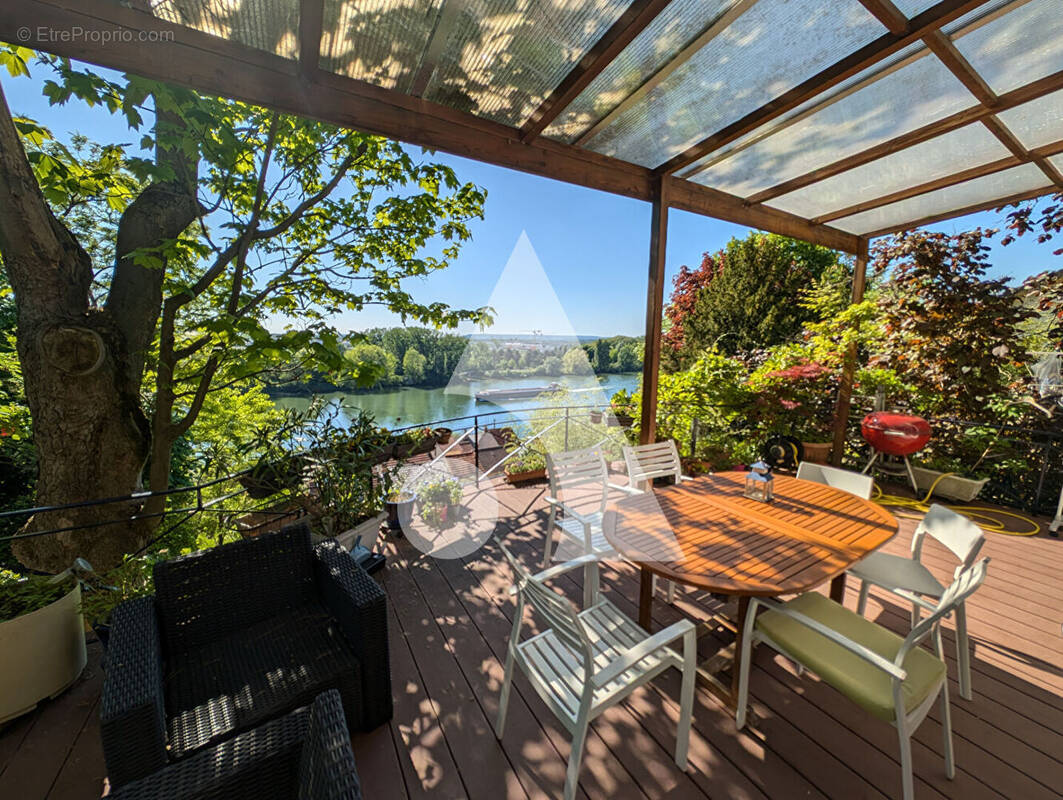 Maison à LA FRETTE-SUR-SEINE
