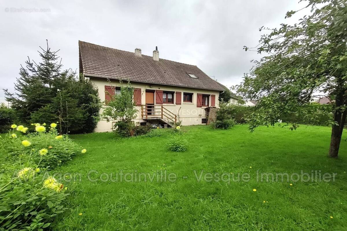 Maison à BREHAL