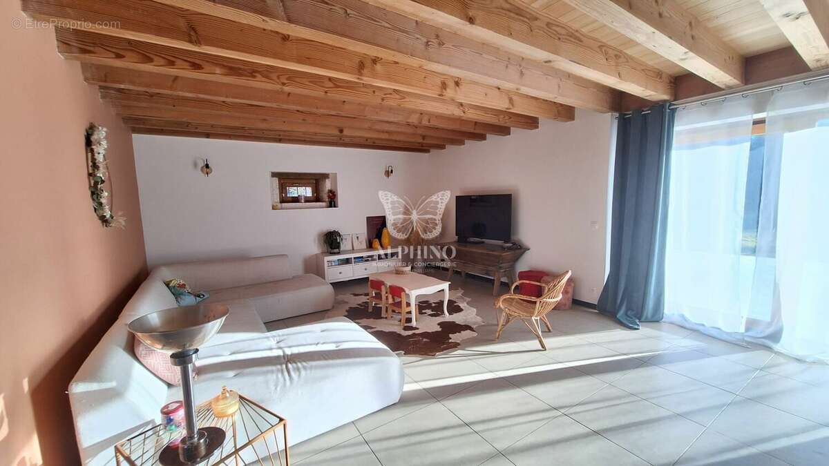 Maison à NONTRON