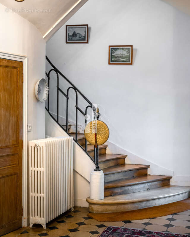 Maison à FONTAINEBLEAU