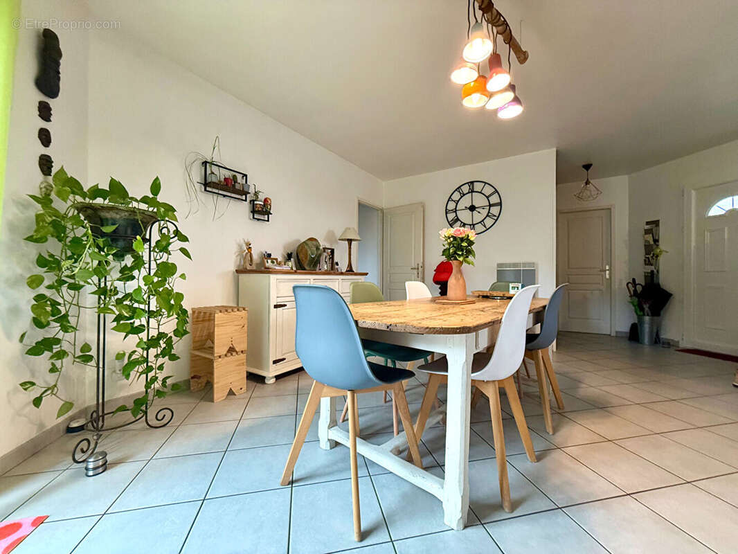 Maison à FRONSAC