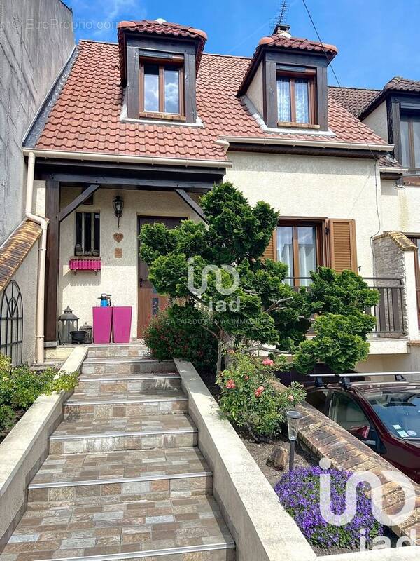 Photo 1 - Maison à TREMBLAY-EN-FRANCE