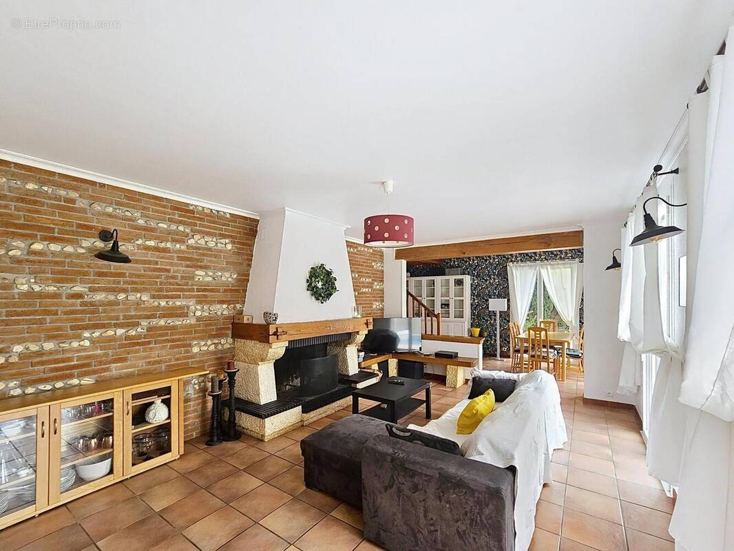 Photo 1 - Maison à CUGNAUX