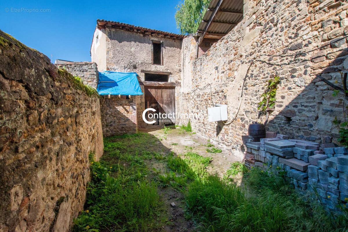 Maison à BILLOM