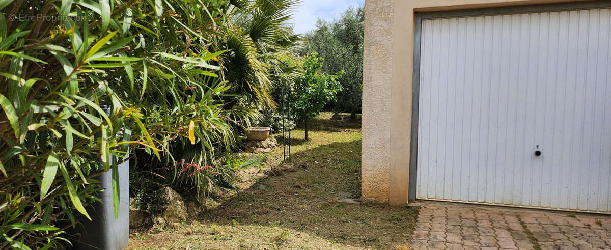 Maison à QUARANTE